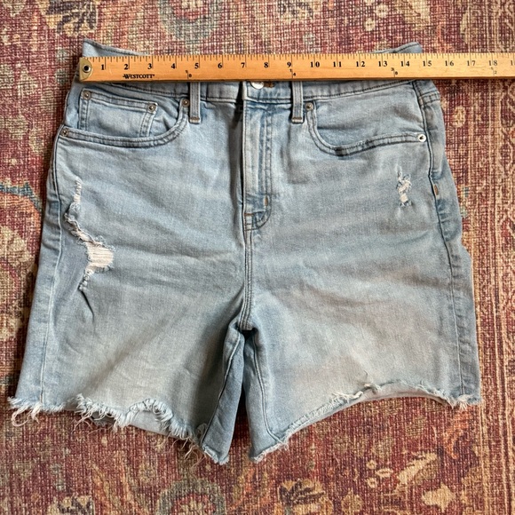 J. Crew Light Wash Women’s 29 Denim Distressed Shorts 5” inseam - Picture 2 of 8